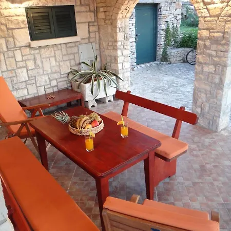 Ferienhaus Stone House San Pelegrin Vela Luka
