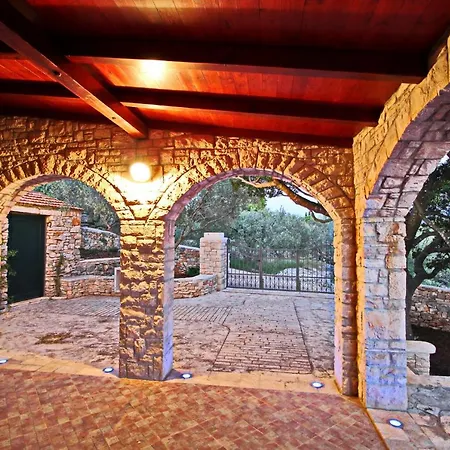 Tatil Evi Stone House San Pelegrin *