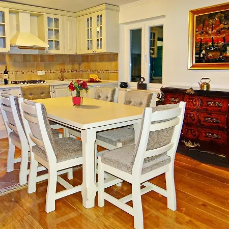 Tatil Evi Stone House San Pelegrin