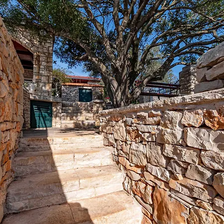 Vakantiehuis Stone House San Pelegrin Vela Luka