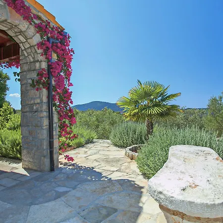 Stone House San Pelegrin Vakantiehuis Vela Luka